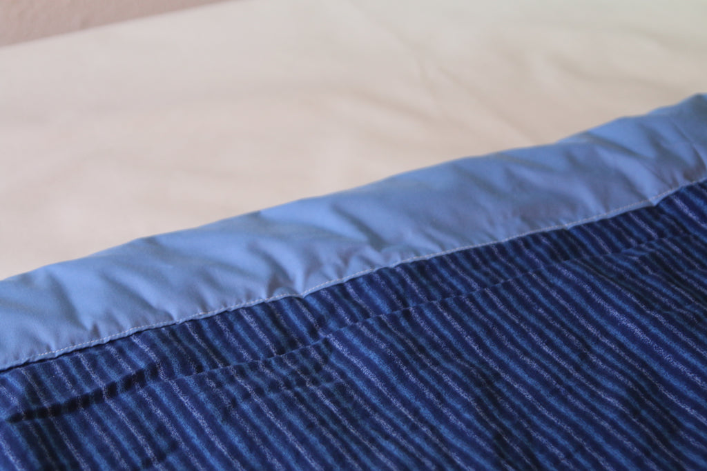 Striped lightweight cotton blanket