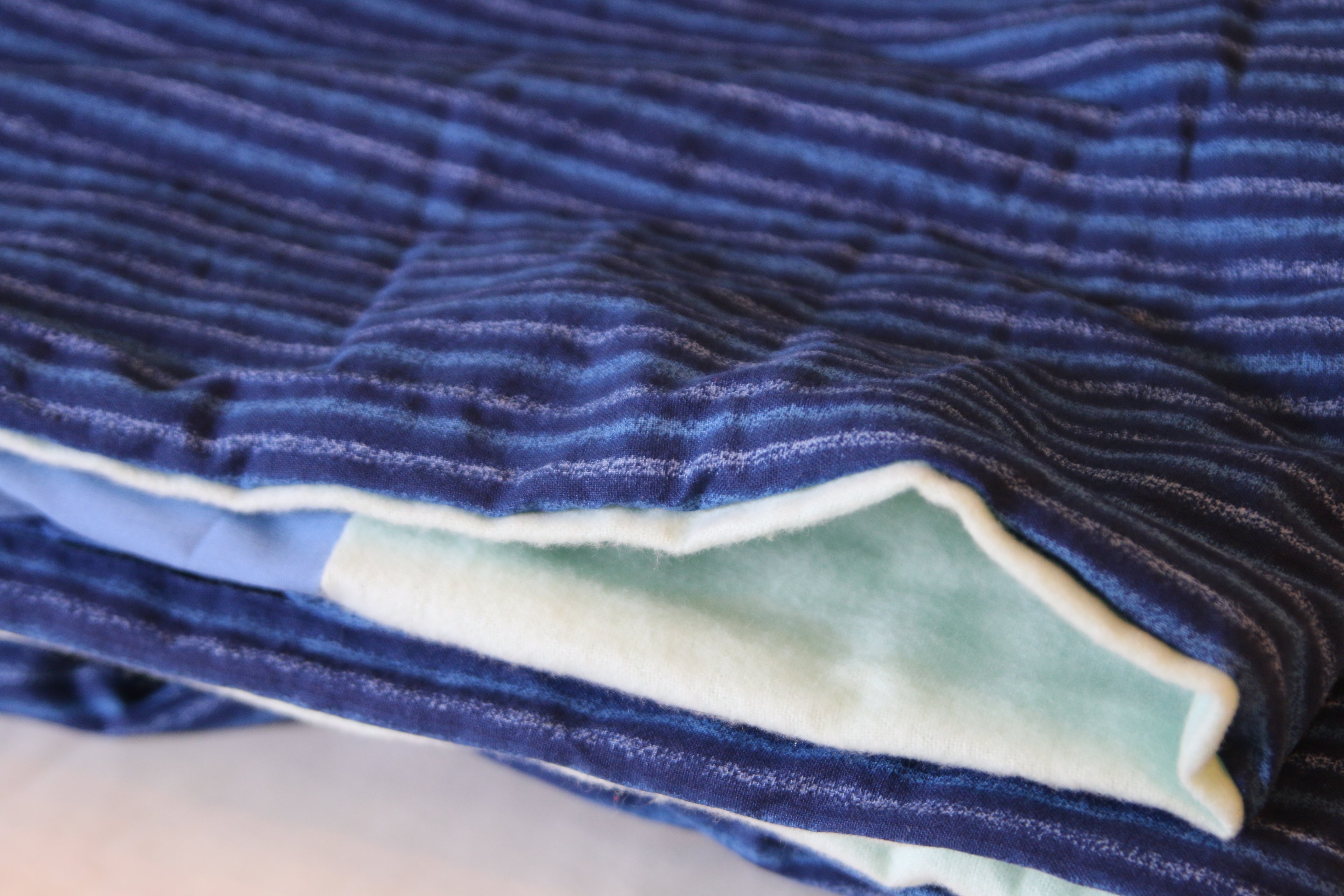 Striped lightweight cotton blanket