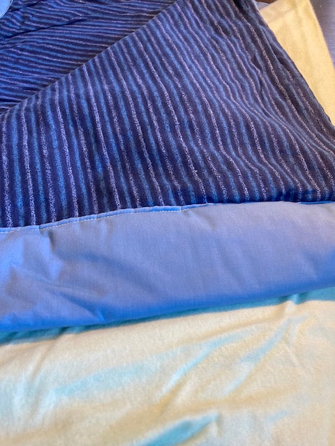 Striped lightweight cotton blanket